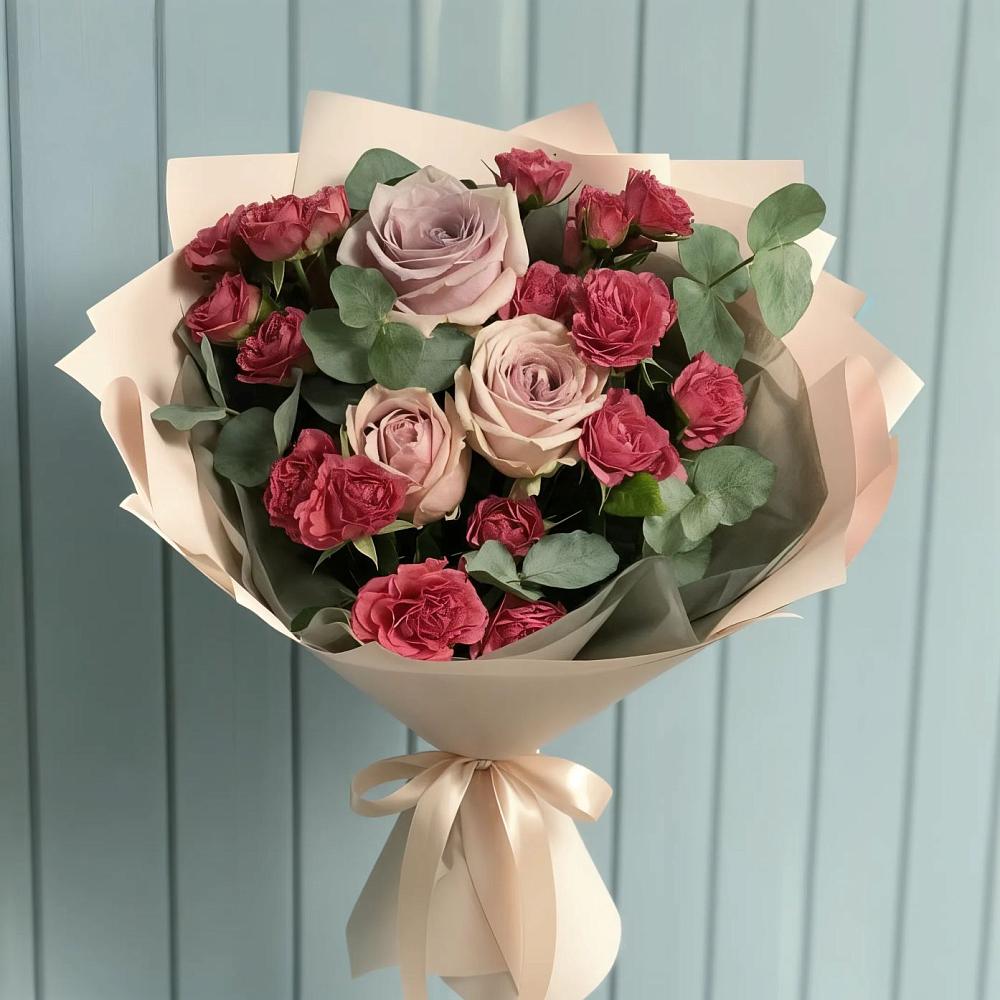 Букет цветов из: Гвоздики и Розы в Голиково