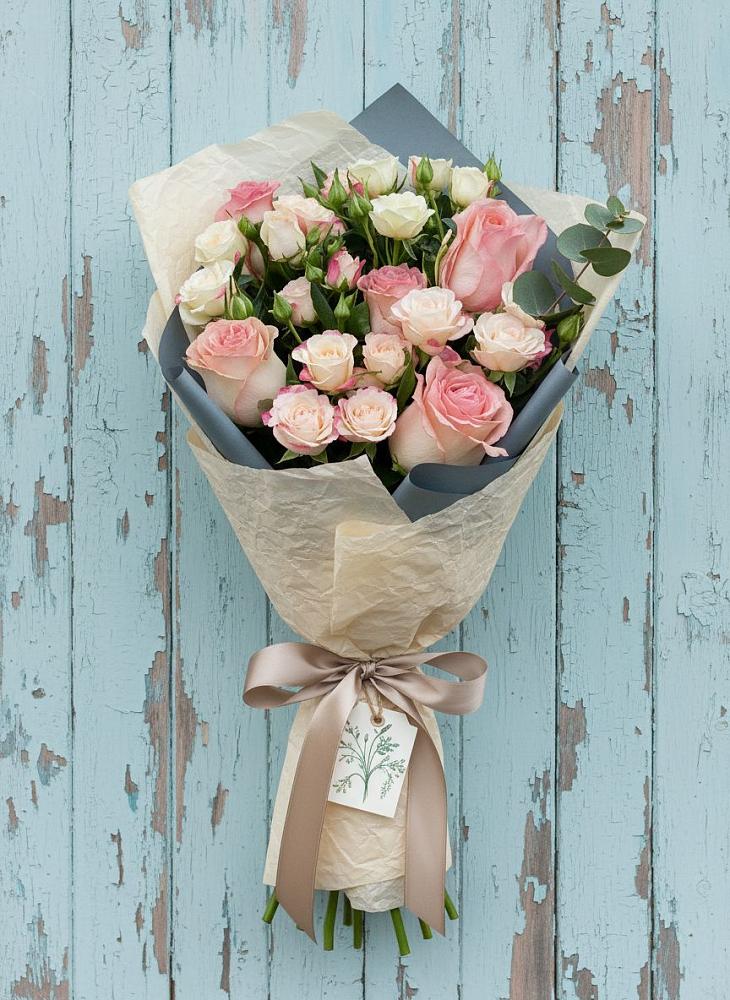 Букет цветов из: Розы в Голиково