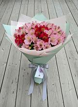 Букет цветов из:  Альстромерии в Голиково