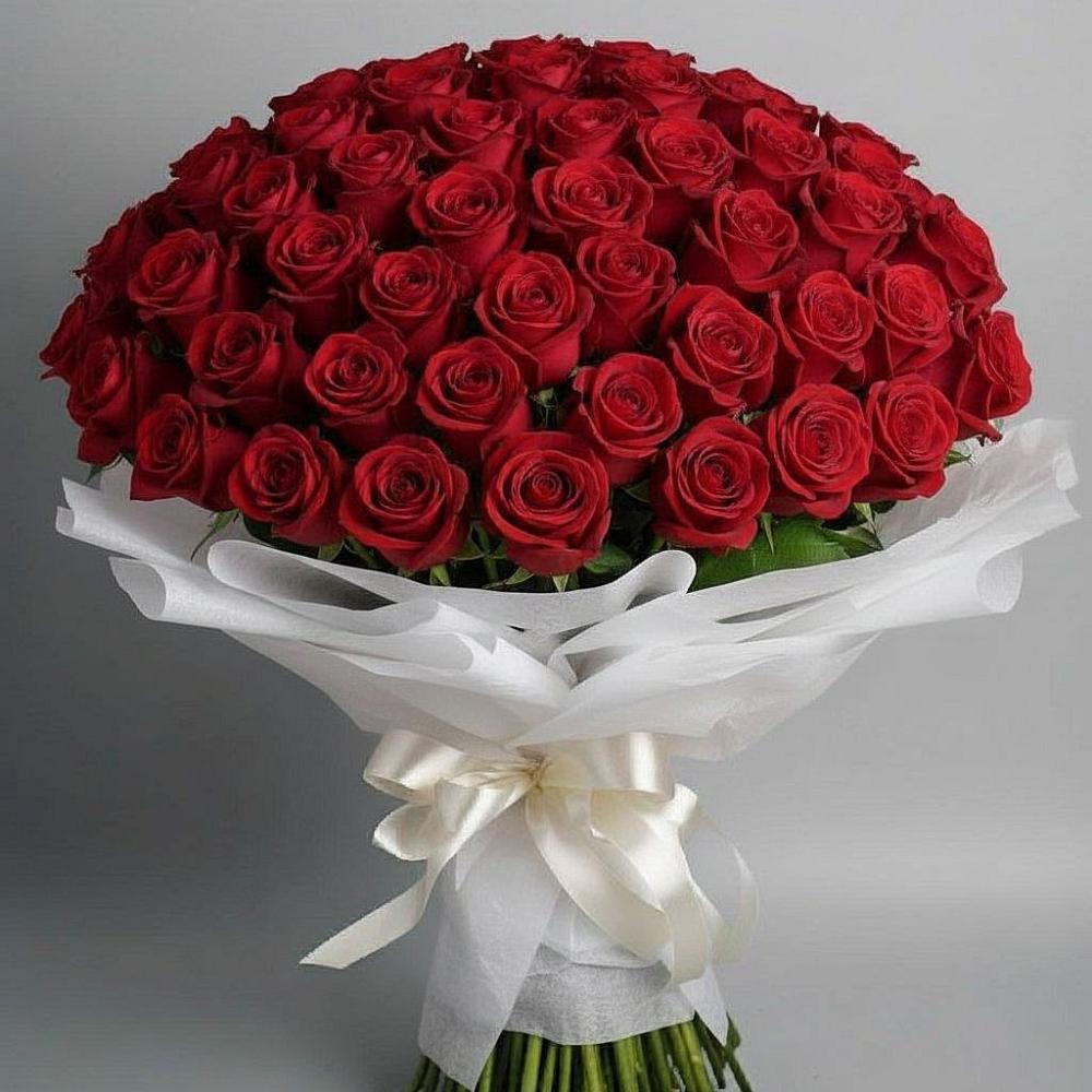Букет 101 Красная роза Блэк Мэджик в Голиково