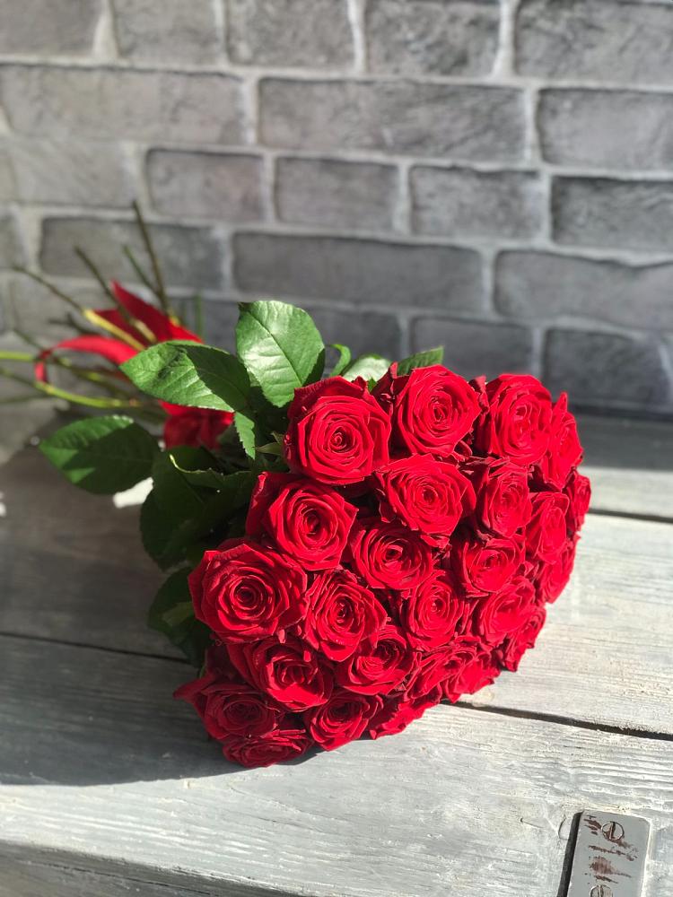 Букет Красные розы Фридом в Голиково