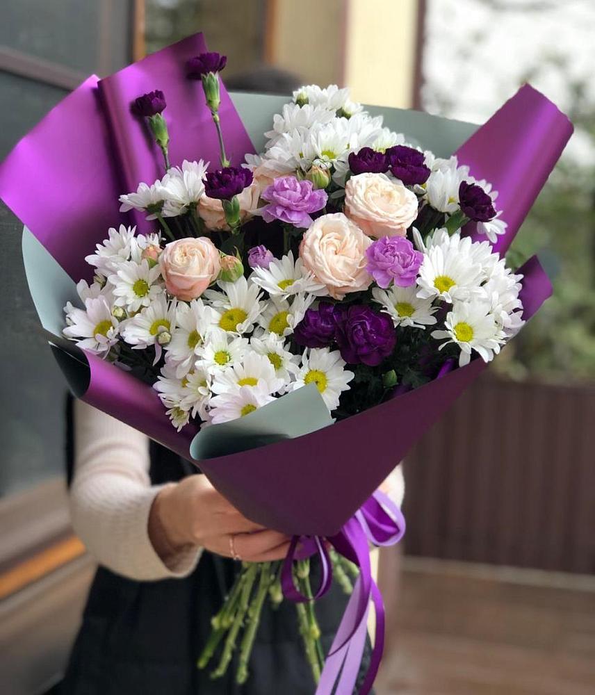 Букет цветов из: Хризантемы, Гвоздики и Розы в Голиково