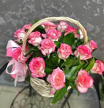 Цветочная композиция из Розы в корзине в Голиково