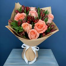 Букет цветов из:  Розы и Альстромерии в Голиково