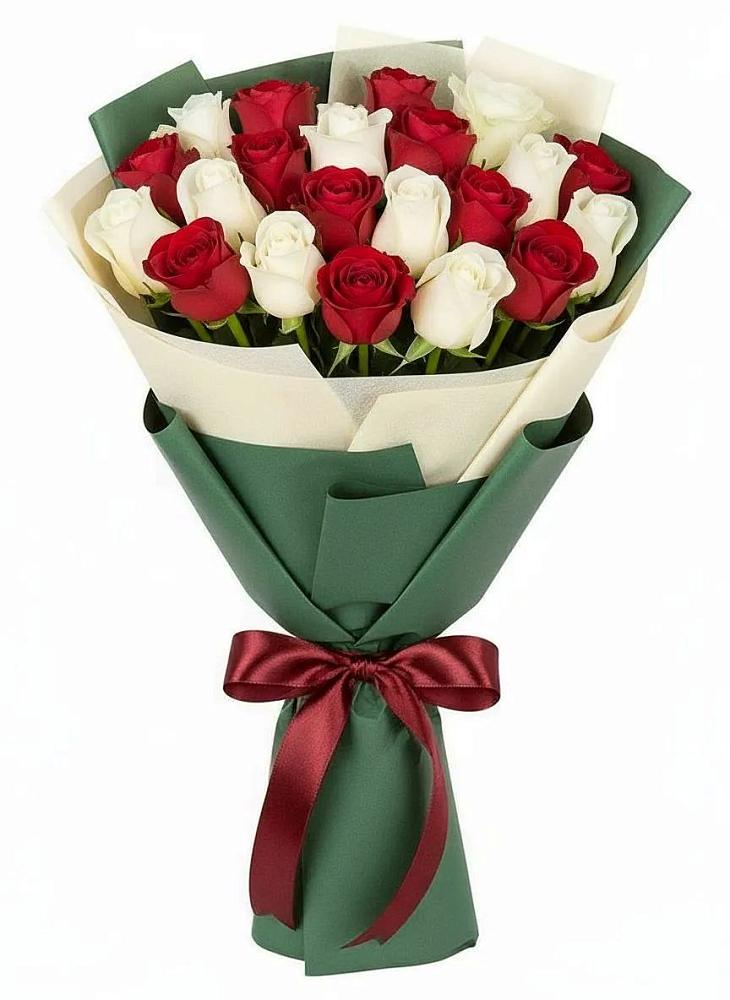 Букет Микс из красных и белых роз в Голиково