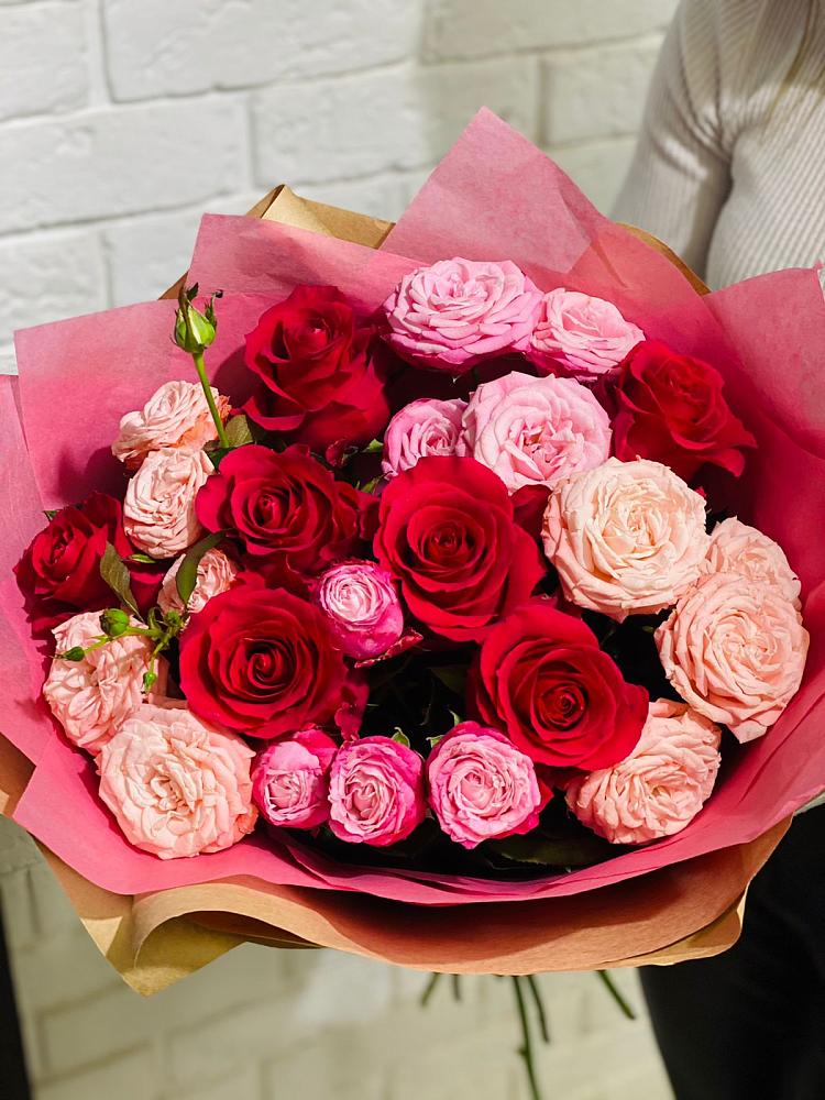 Букет цветов из: Розы в Голиково