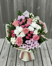 Букет цветов из:  Альстромерии, Гвоздики, Розы и Хризантемы в Голиково