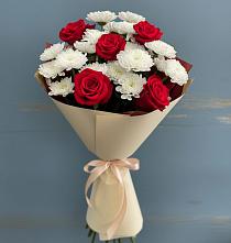 Букет цветов из:  Розы и Хризантемы в Голиково