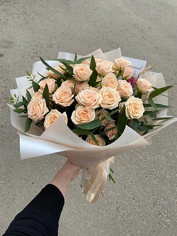 Букет Кремовые розы Латте в Голиково