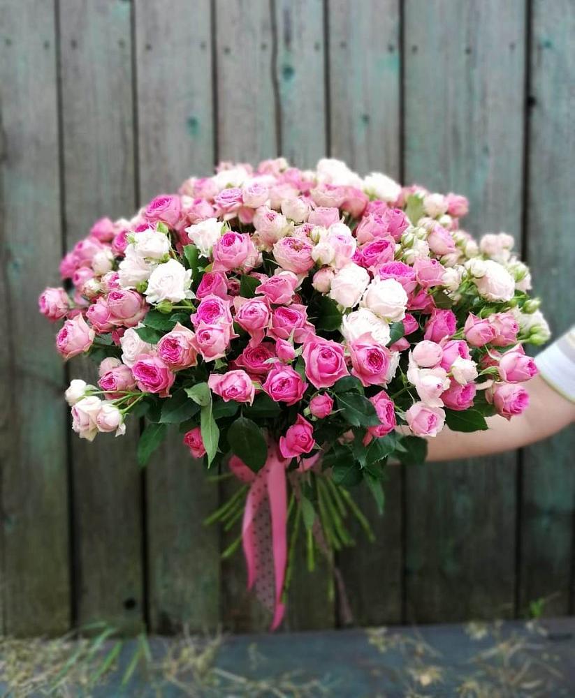 Букет Розовые кустовые розы Натали и Лав Лидия в Голиково